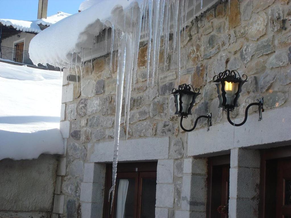 Ξενωνασ Σελινουντα Hotel Kosmas Exterior photo