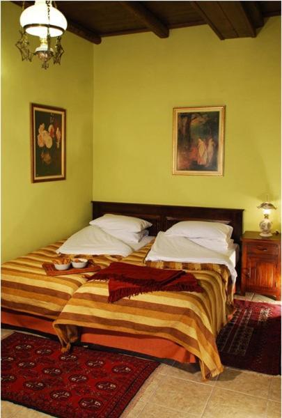 Ξενωνασ Σελινουντα Hotel Kosmas Exterior photo